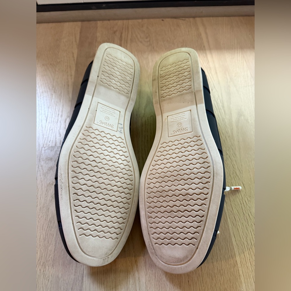 Swims Men's Dark Navy Boat Shoes with White Accents size 9.5 - Picture 7 of 7